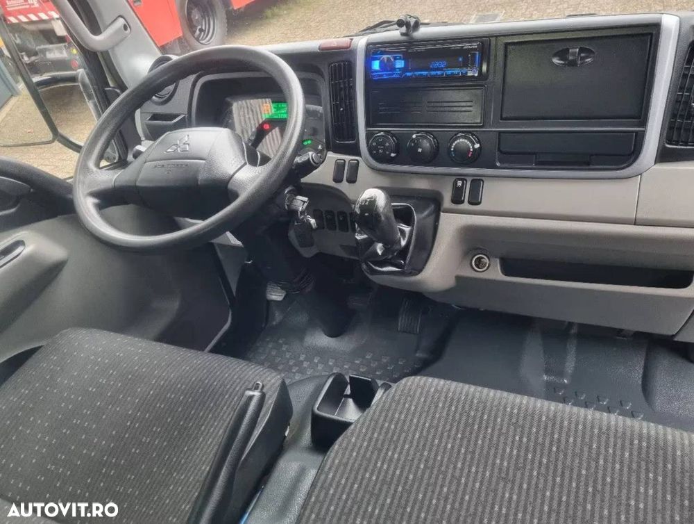 Mitsubishi fuso - 2