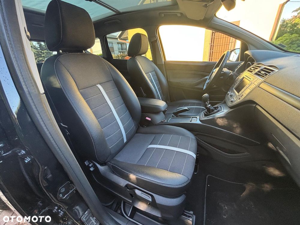Ford Kuga 2.0 TDCi 4x4 Titanium - 14