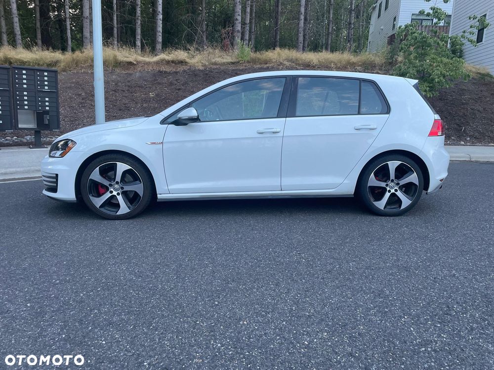 Volkswagen Golf 2.0 GTI DSG - 4