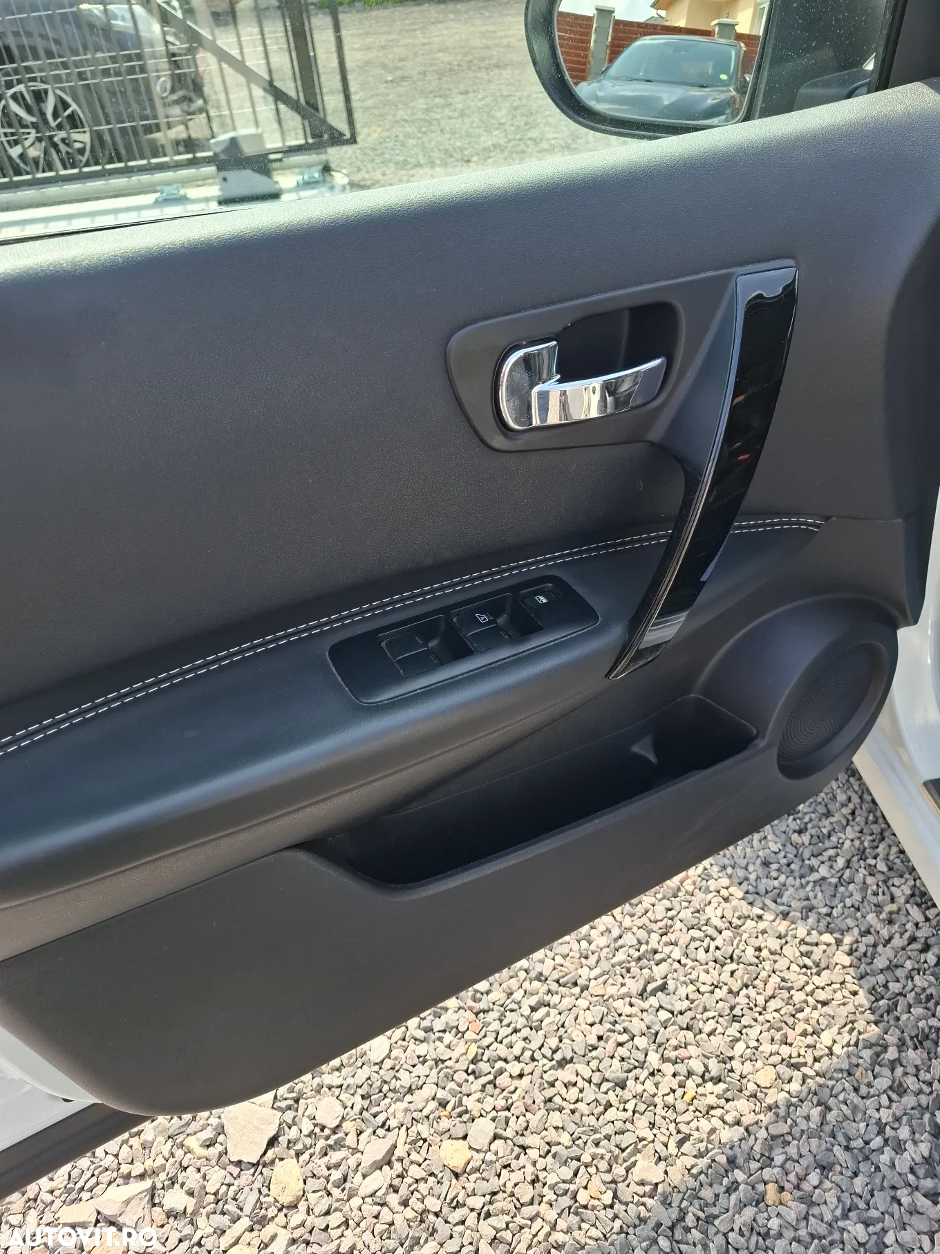 Nissan Qashqai 1.5 DCI Start/Stop Tekna - 28