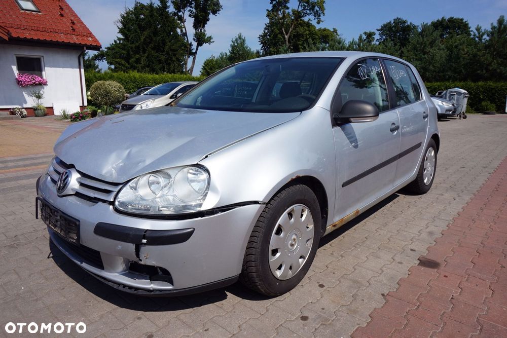 VOLKSWAGEN GOLF V 5D HB 2006 LA7W 1.6 8V BSE 102KM HTN SREBRNY na części - 1