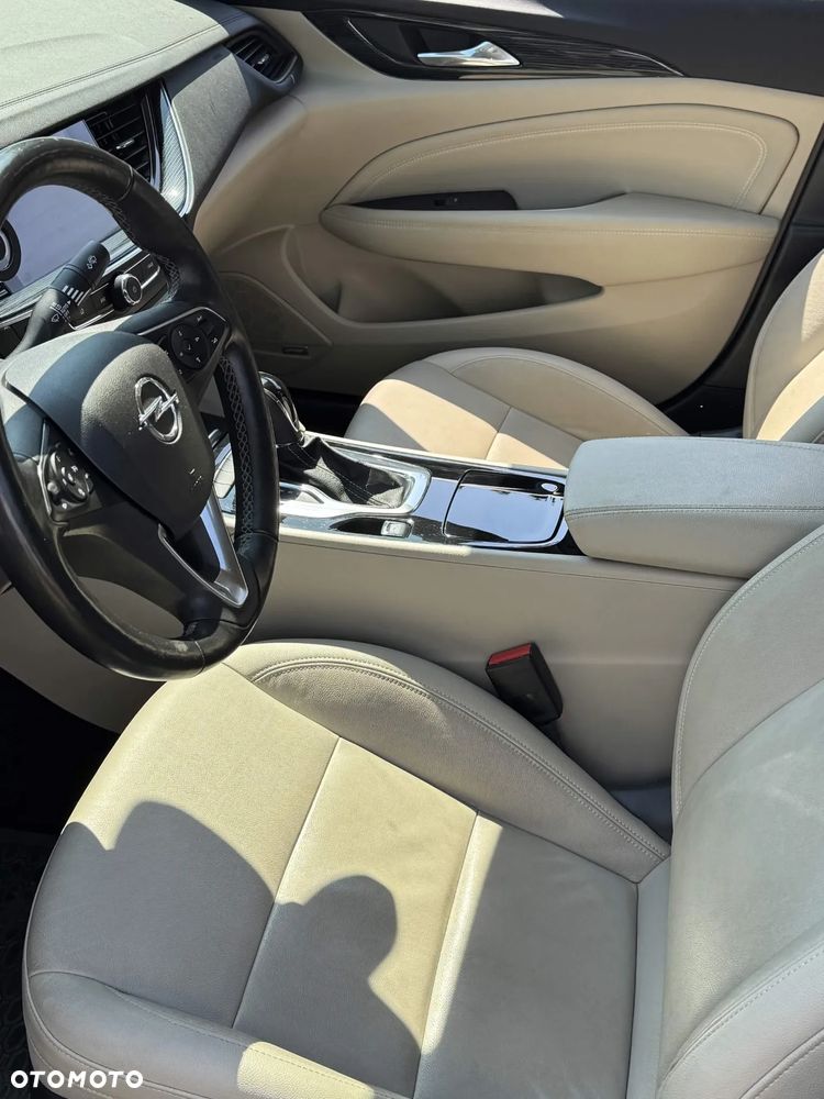 Opel Insignia 1.5 T Innovation S&S - 15
