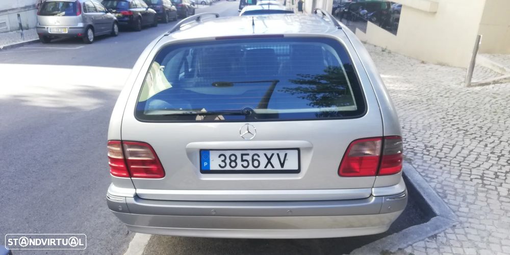 Mercedes-Benz E 220 CDI Avantgarde - 3