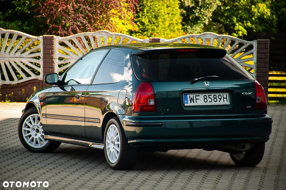 Honda Civic 1.5i VTEC LS - 2