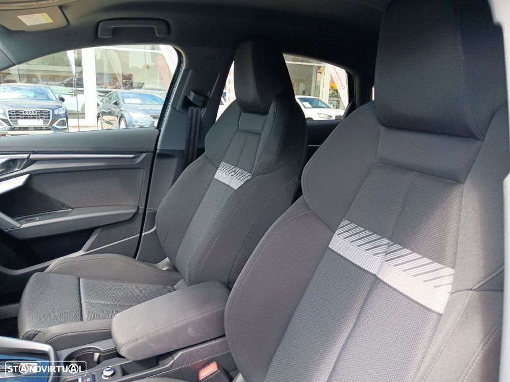 Audi A3 Limousine 30 TFSI Advanced S tronic - 11