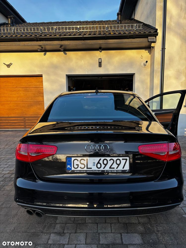 Audi A4 2013 photo 4