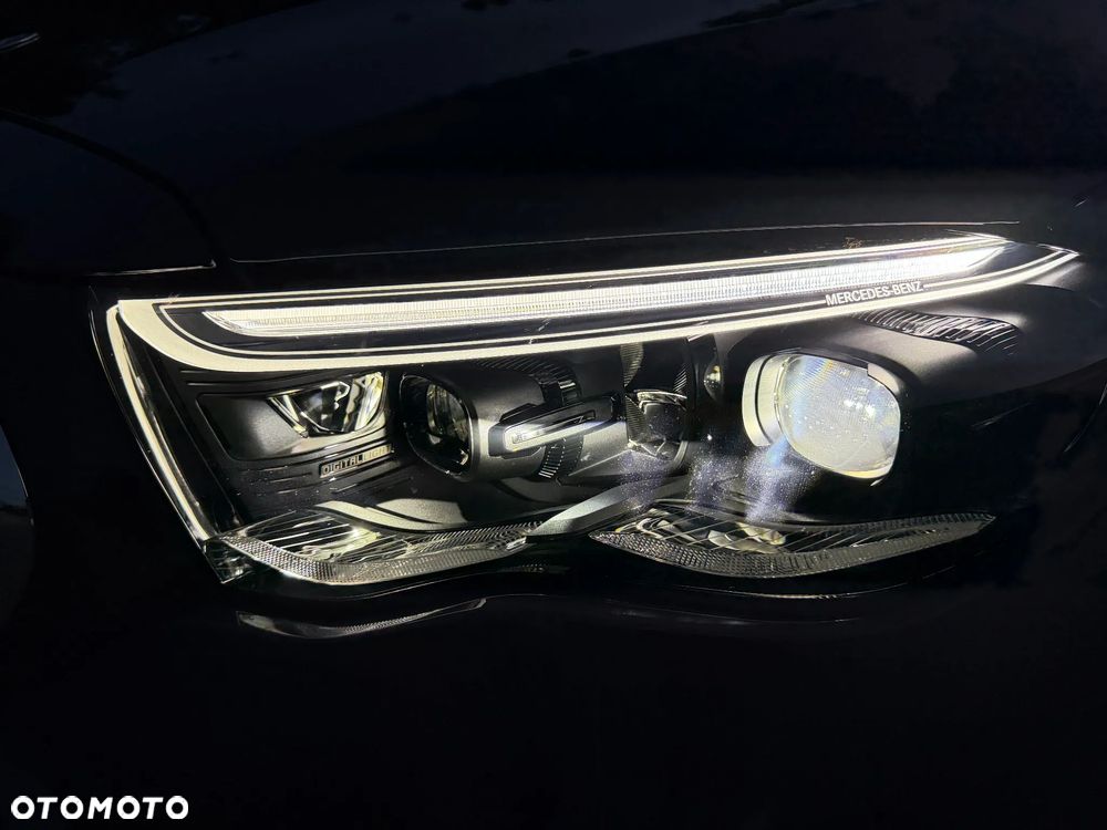 Mercedes-Benz Klasa E 220 d mHEV 4-Matic AMG 9G-Tronic - 29