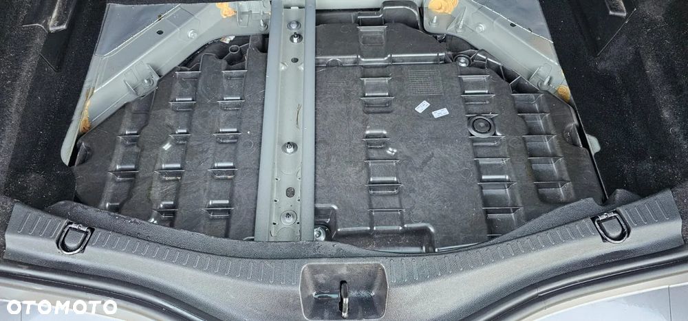 Renault Scenic BLUE dCi 120 BOSE EDITION - 20