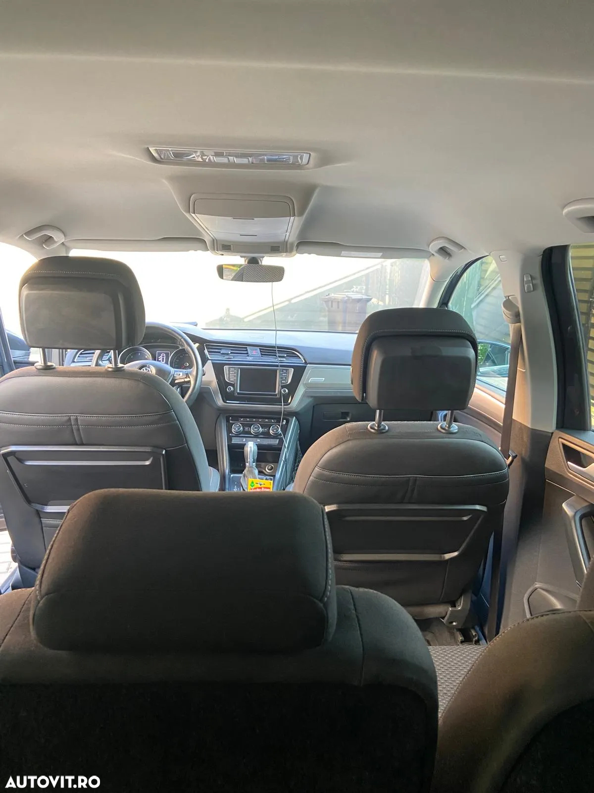 Volkswagen Touran 2.0 TDI DSG Highline - 8