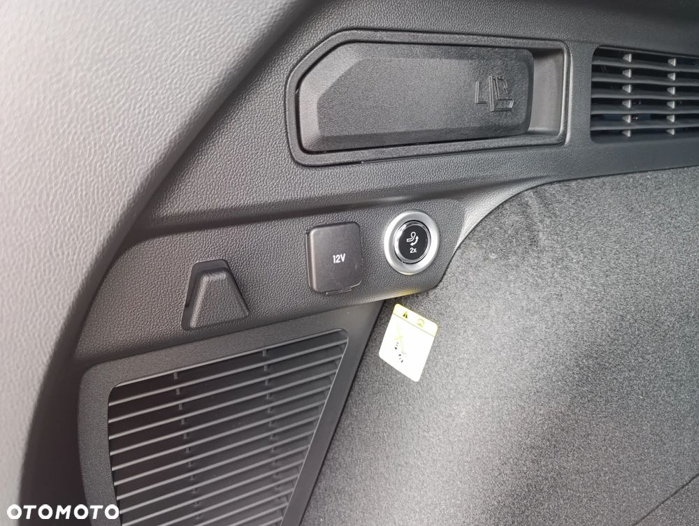 Ford Kuga 1.5 EcoBoost FWD ST-Line X - 9