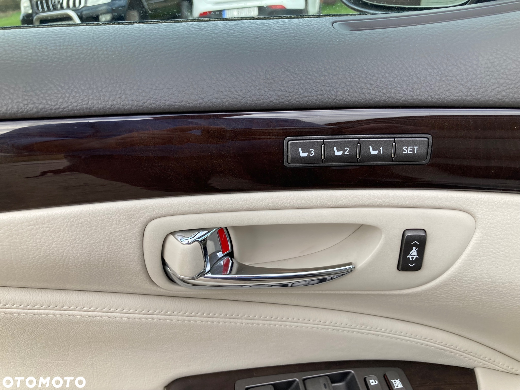 Lexus LS 460 Superior - 11