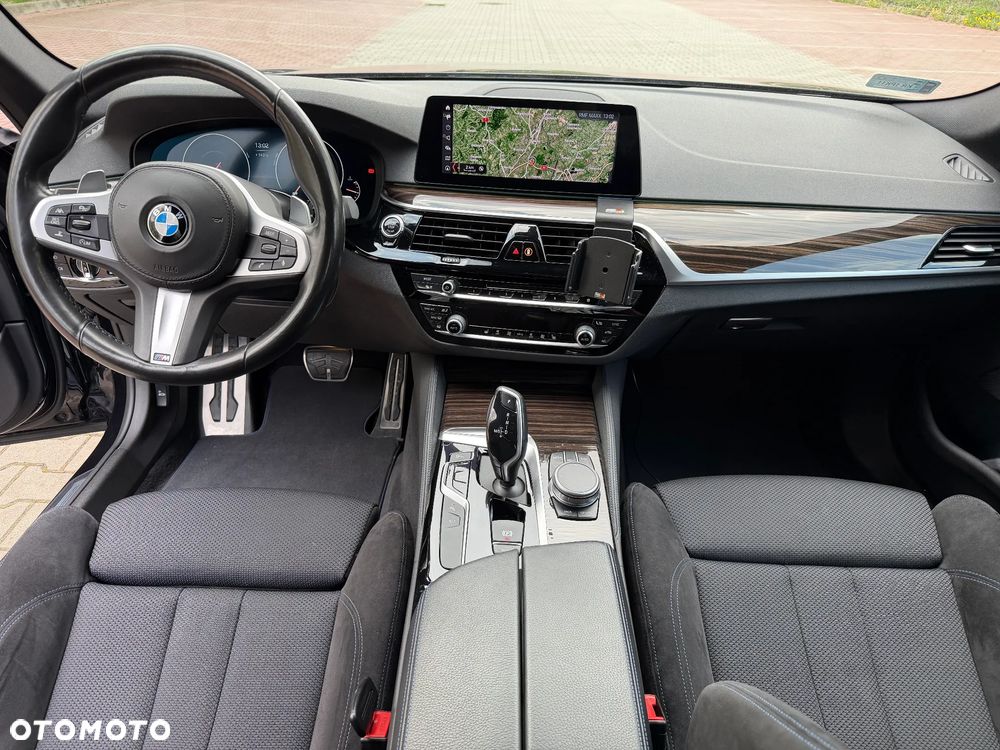 BMW Seria 5 530i xDrive M Sport sport - 12
