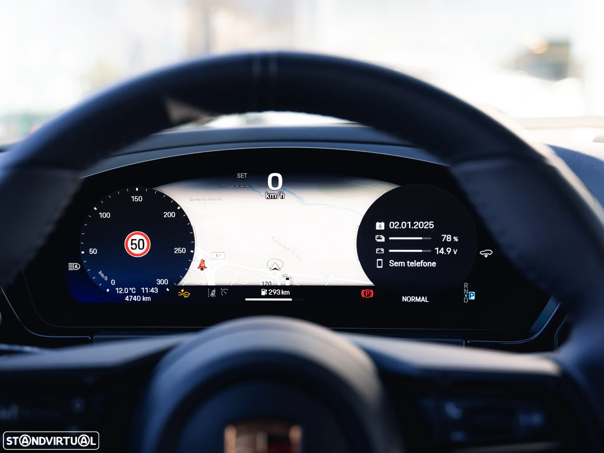 Porsche Macan Electric 4 - 17