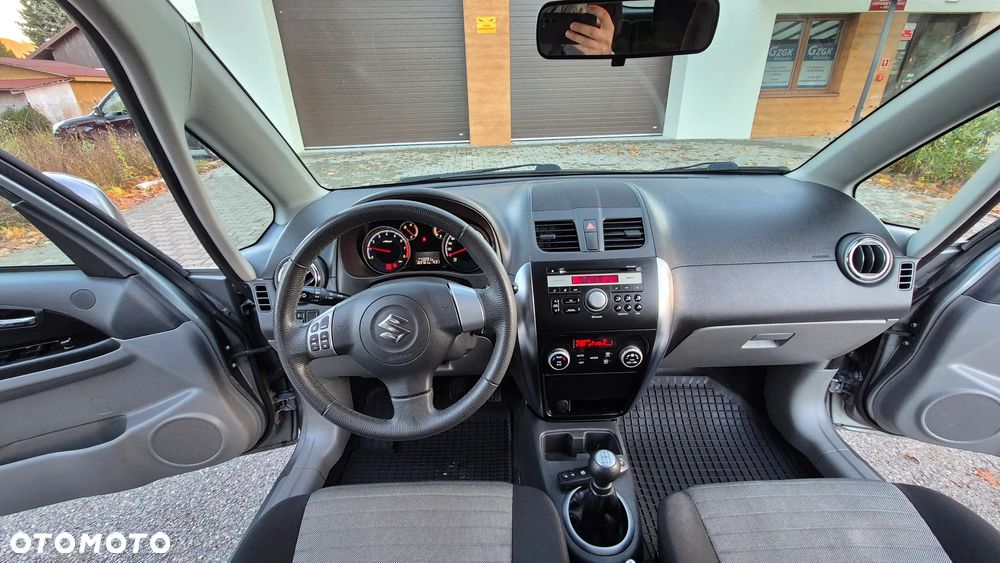 Suzuki SX4 1.6 VVT 4x4 Style - 19