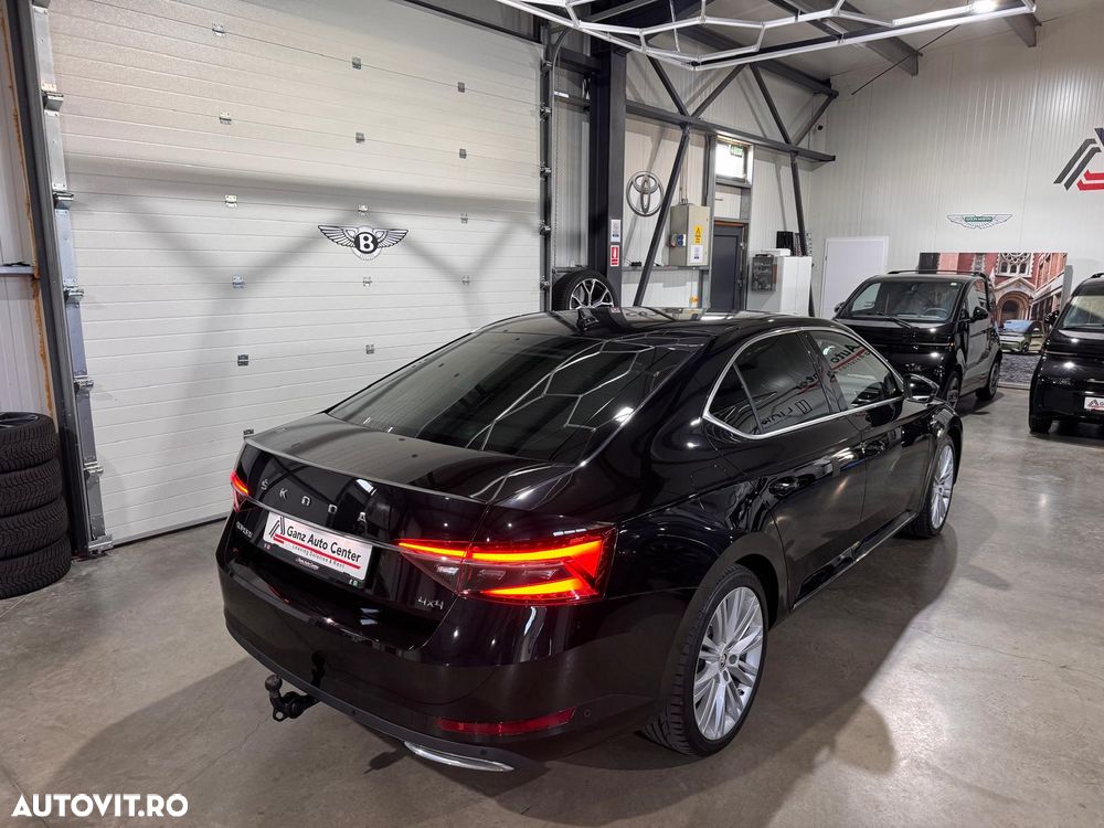 Skoda Superb 2.0 TDI 4X4 DSG Laurin & Klement - 40