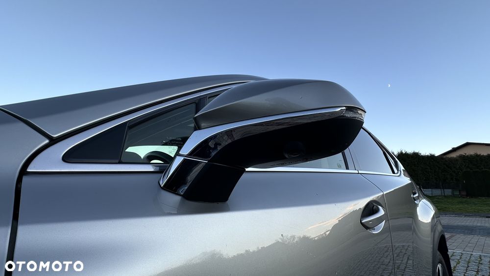 Lexus NX 300h Elite AWD - 39