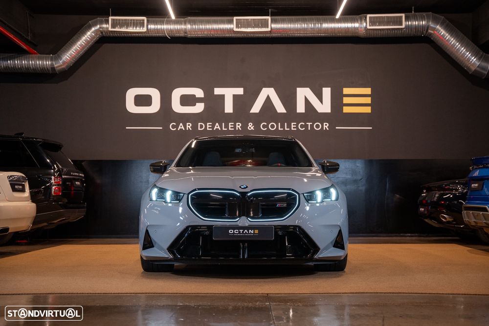 BMW M5 Touring xDrive - 2