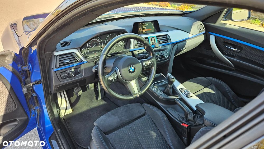 BMW 3GT 318d M Sport - 14