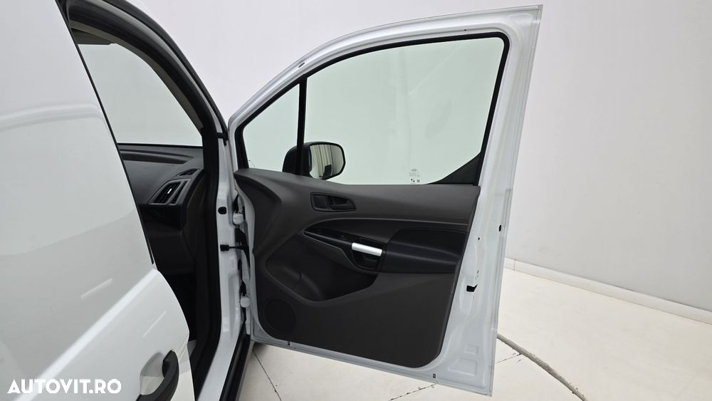 Ford Transit Connect - 18