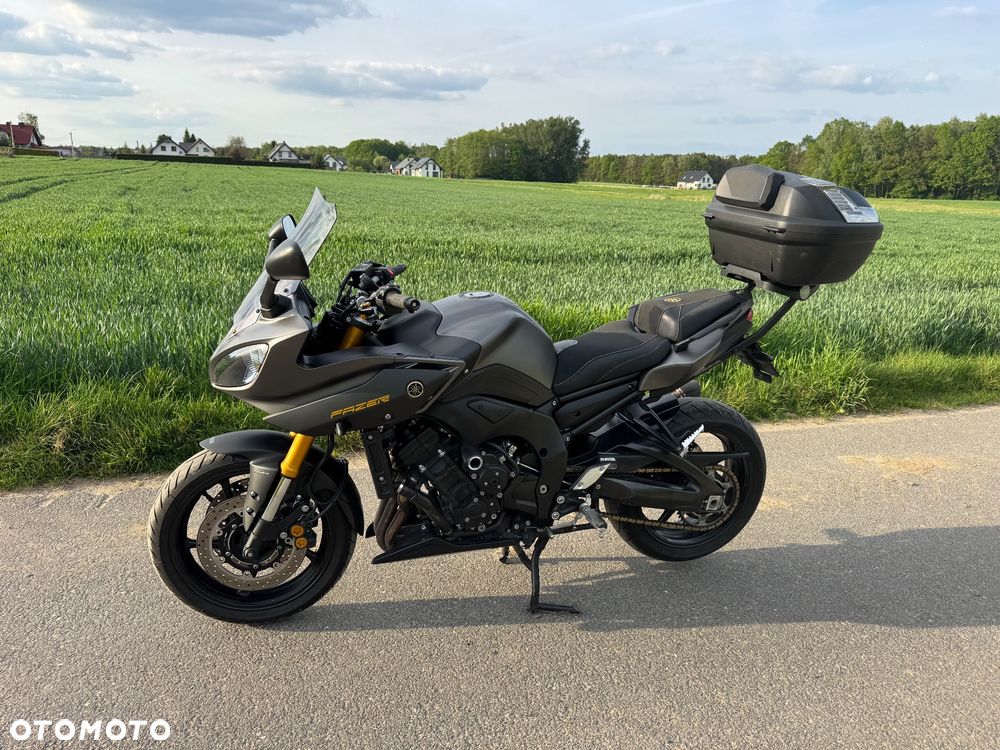 Yamaha FZ8 - 10