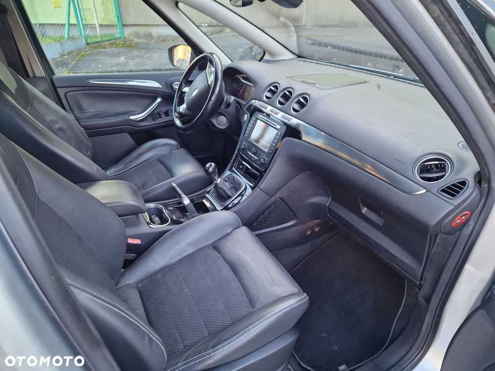 Ford S-Max 2.0 TDCi DPF Titanium - 28