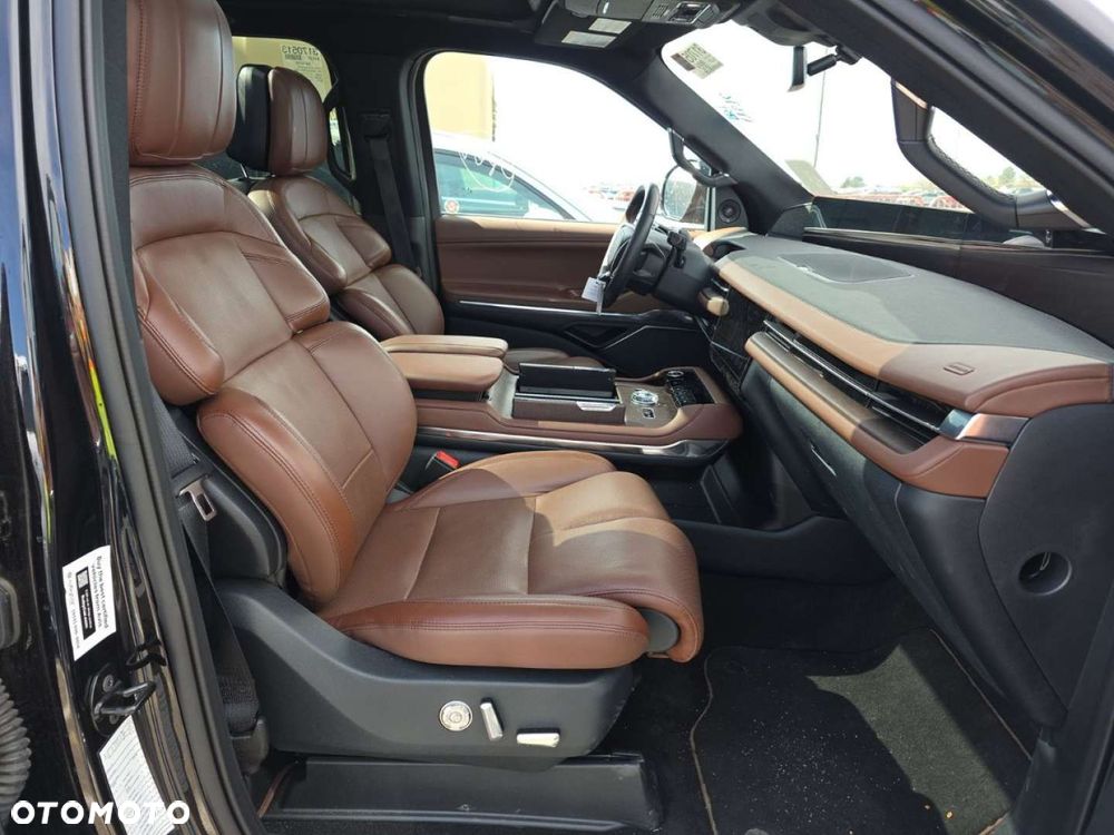 Lincoln Navigator - 11