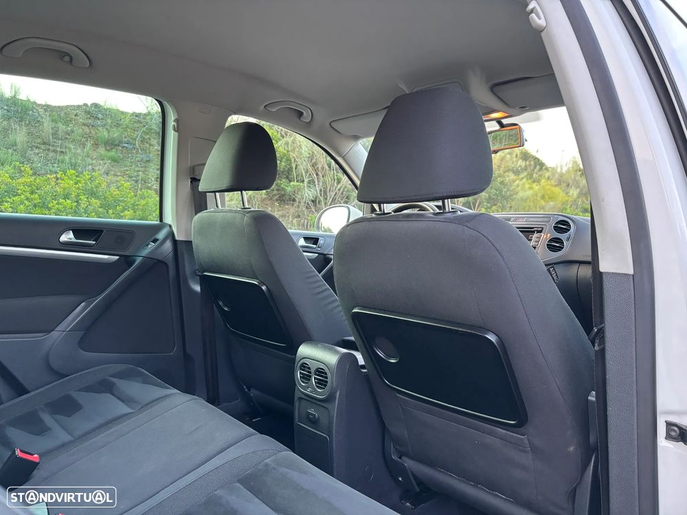 VW Tiguan 2.0 TDi Sport BlueMotion - 31