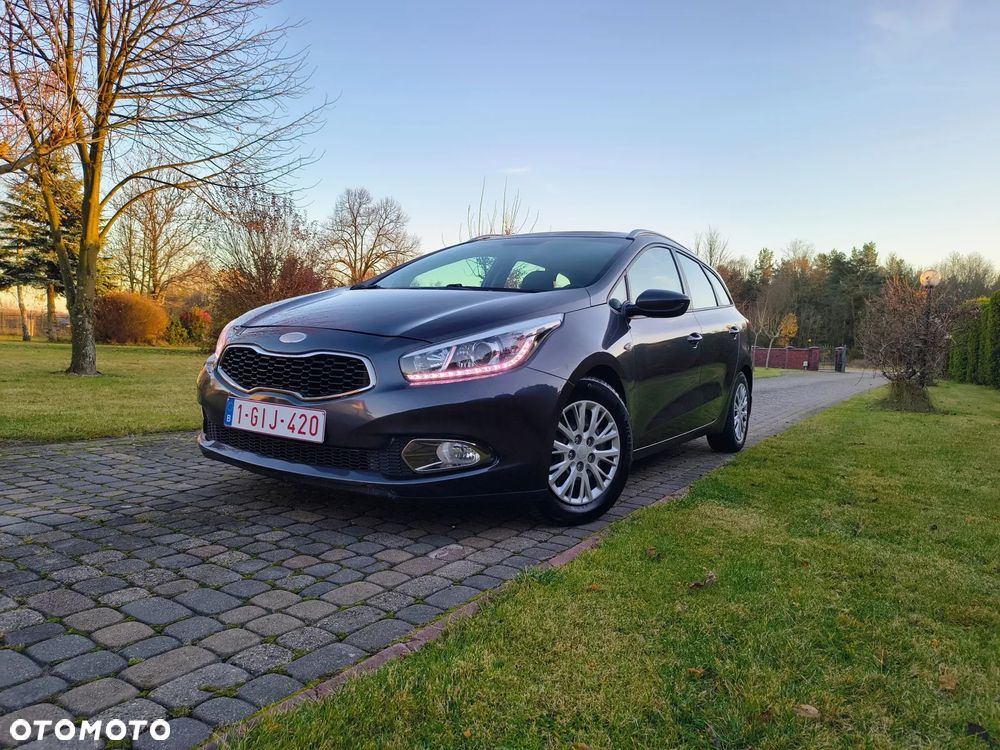 Kia Ceed - 21