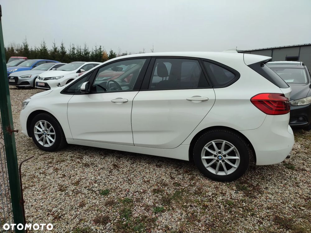 BMW Seria 2 218i - 38