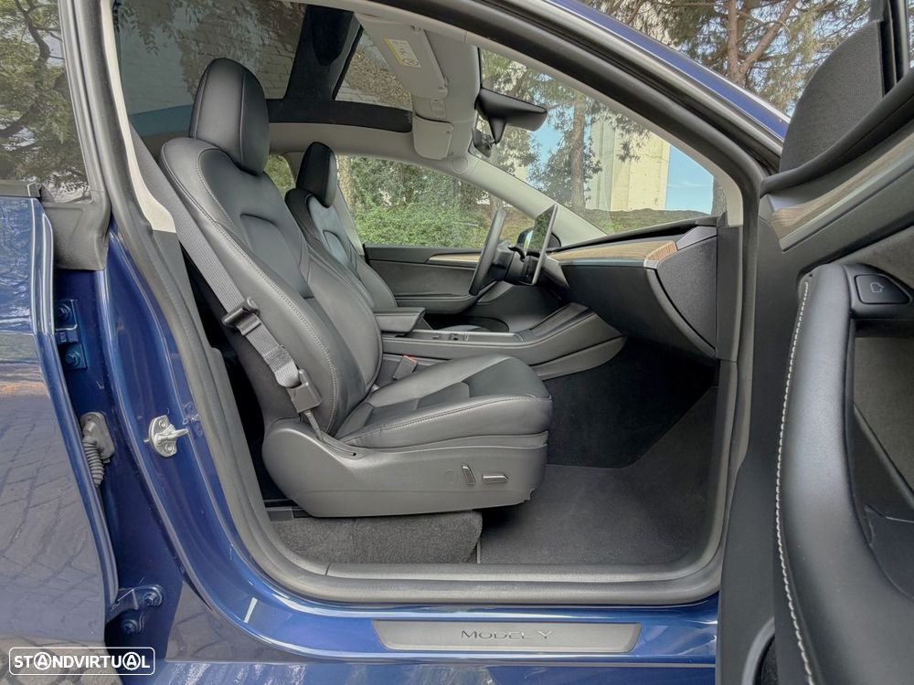 Tesla Model Y Tração Traseira - 34