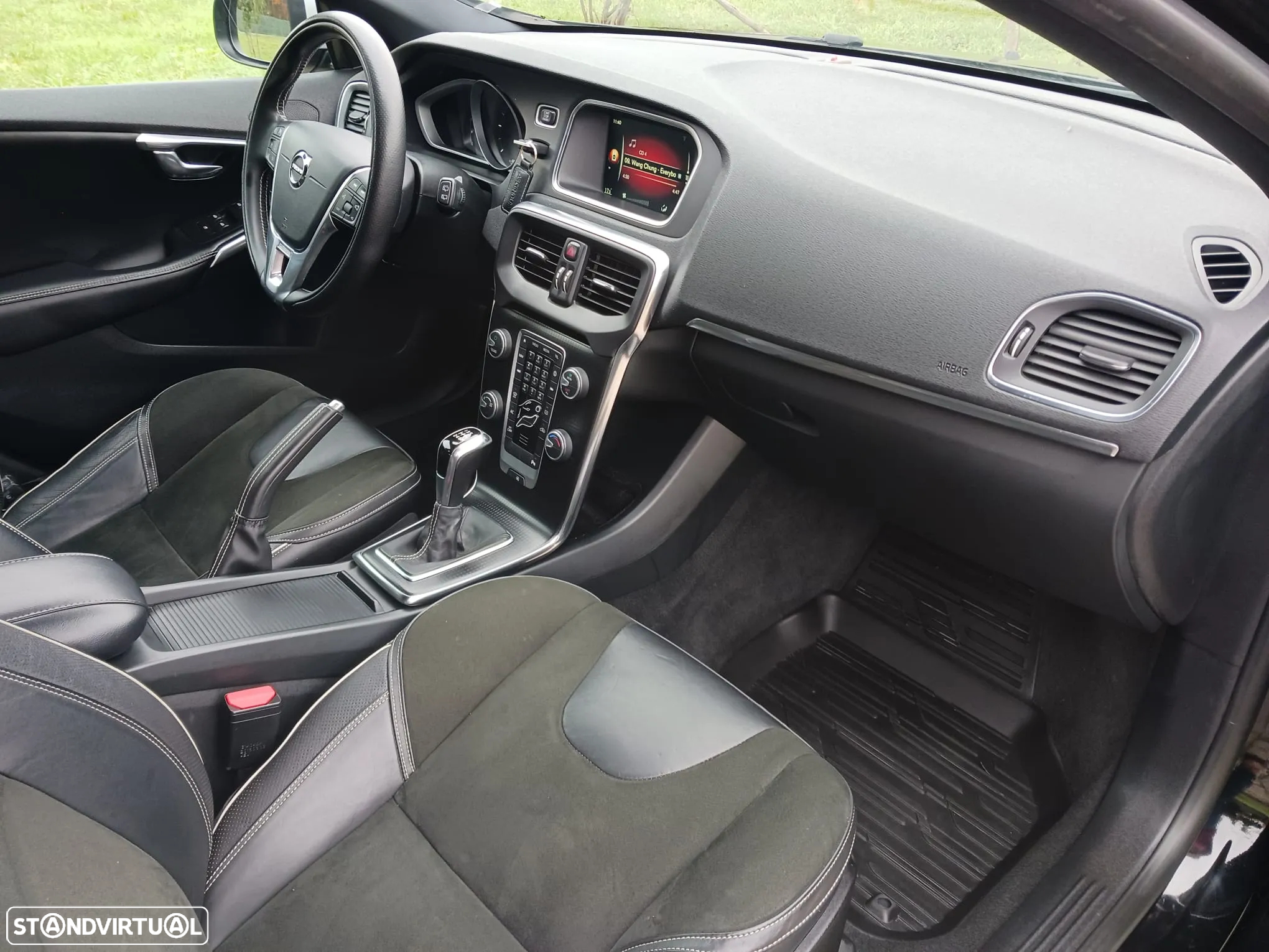 Volvo V40 2.0 D2 R-Design - 7
