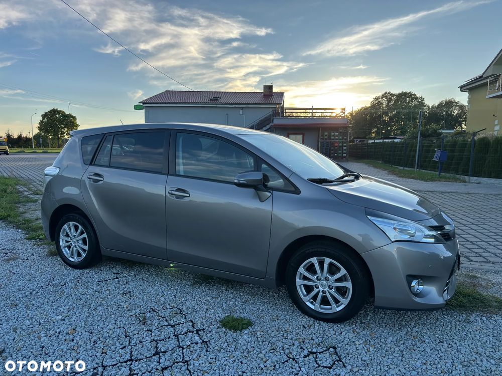 Toyota Verso 1.6 D-4D 5-Sitzer Start/Stop Edition S+ - 17
