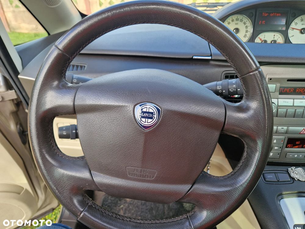 Lancia Musa 1.4 16v Automatik Platino Plus - 16