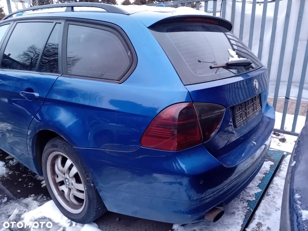 *BMW E91* Samochód na części - 3