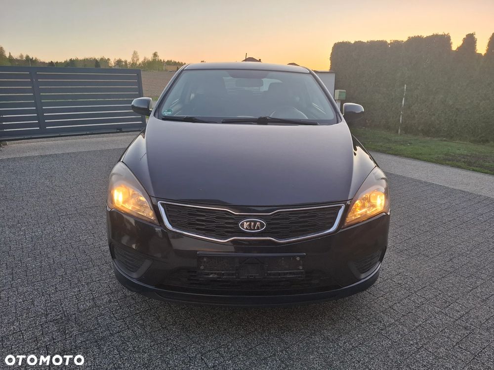 Kia ProCeed - 4