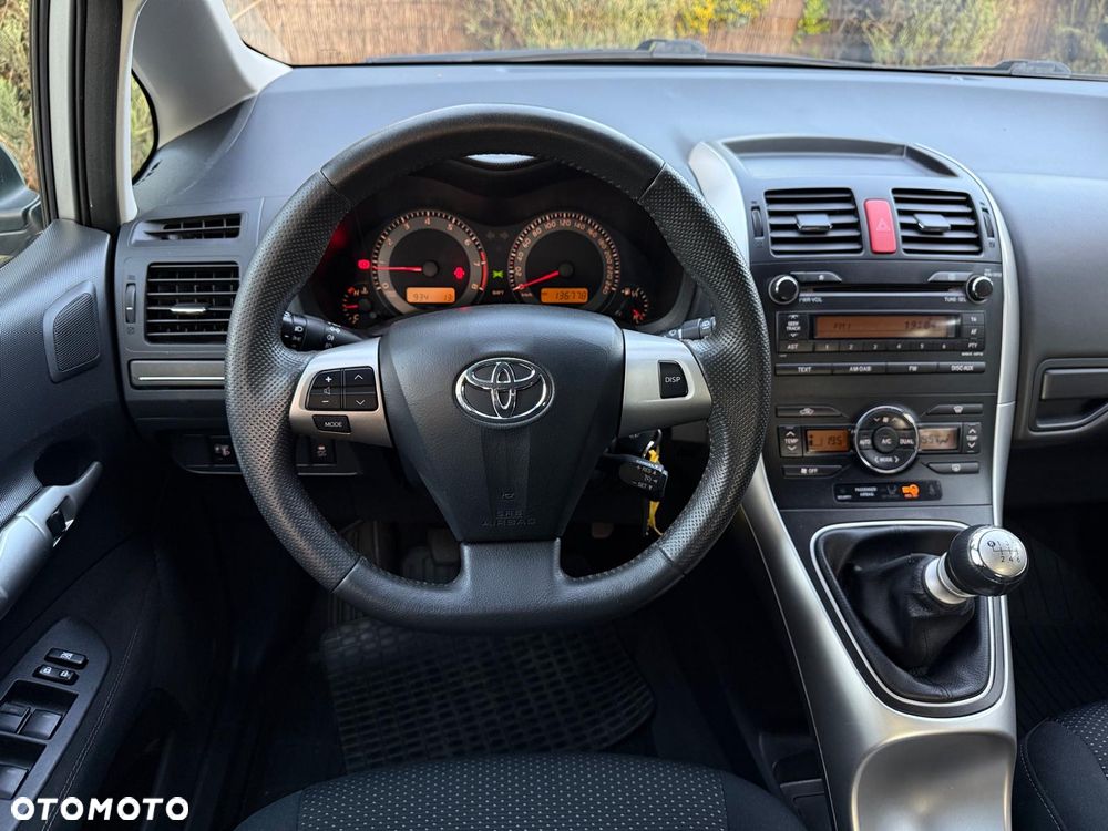 Toyota Auris 1.6 Edition - 27