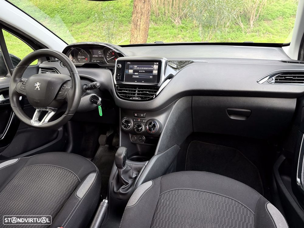 Peugeot 208 1.2 PureTech Style - 15