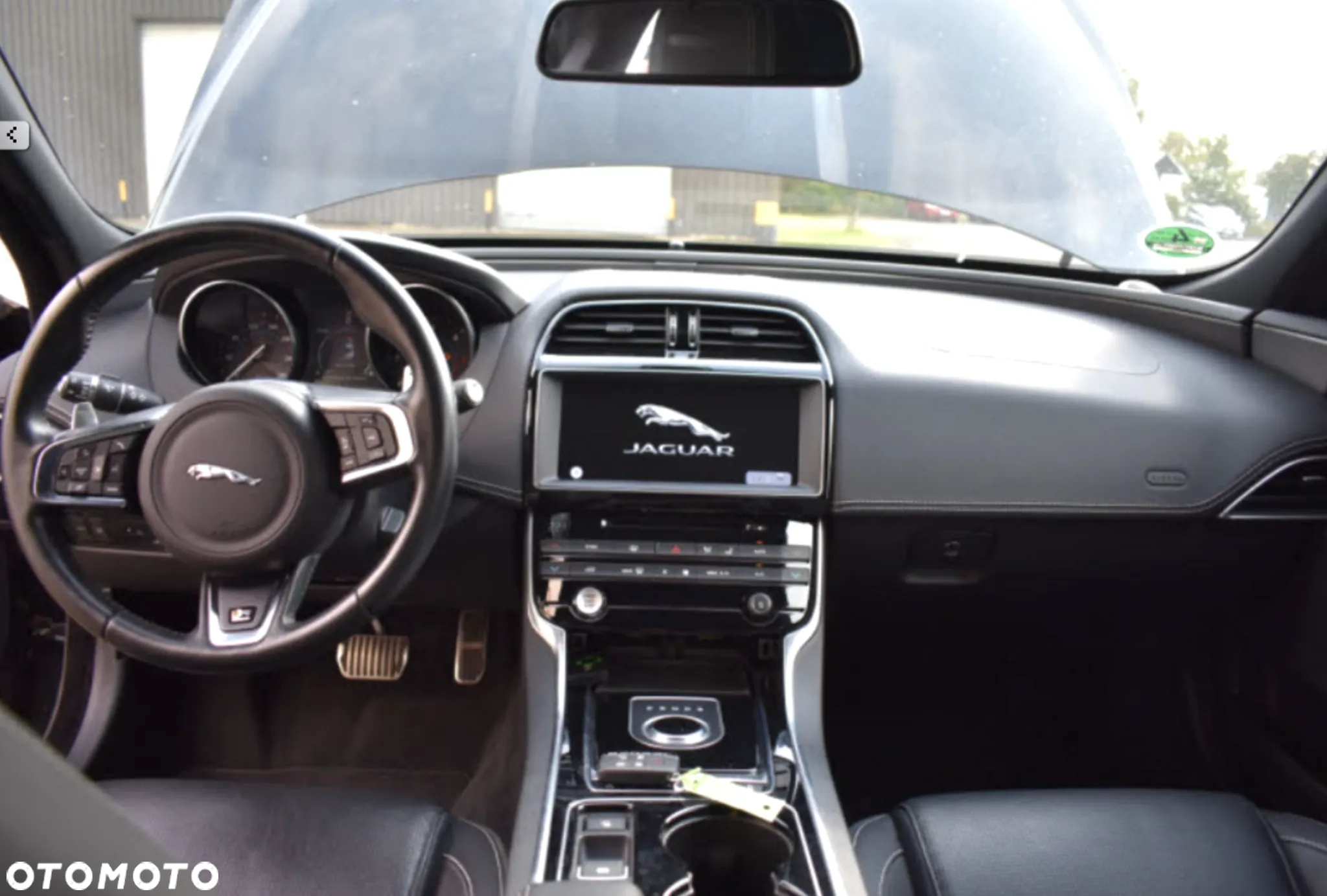Jaguar XE 20d AWD R-Sport - 5