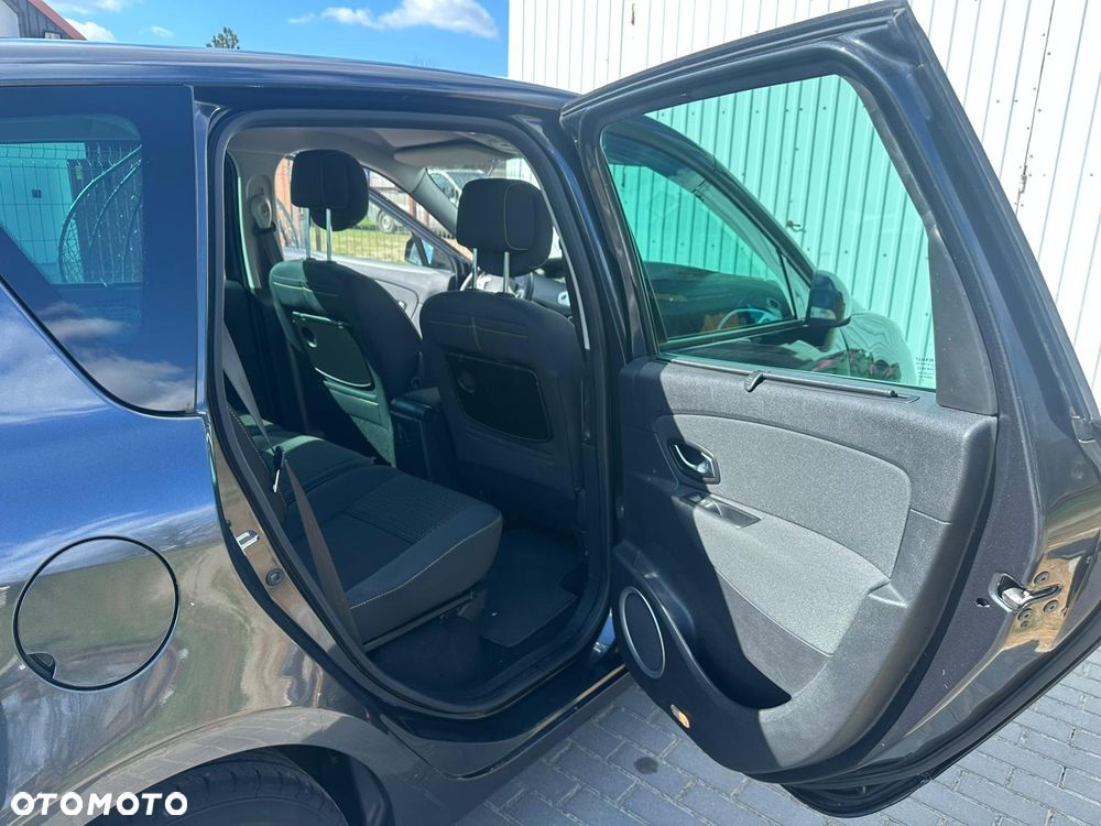 Renault Scenic 1.4 16V TCE Privilege - 18