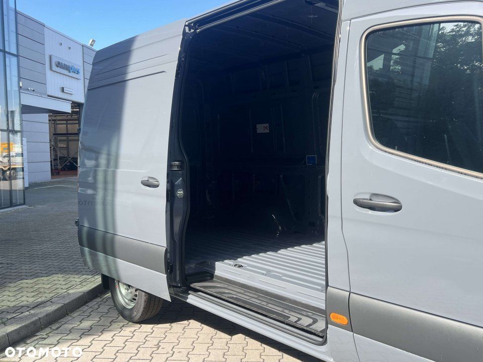 Mercedes-Benz Sprinter - 6
