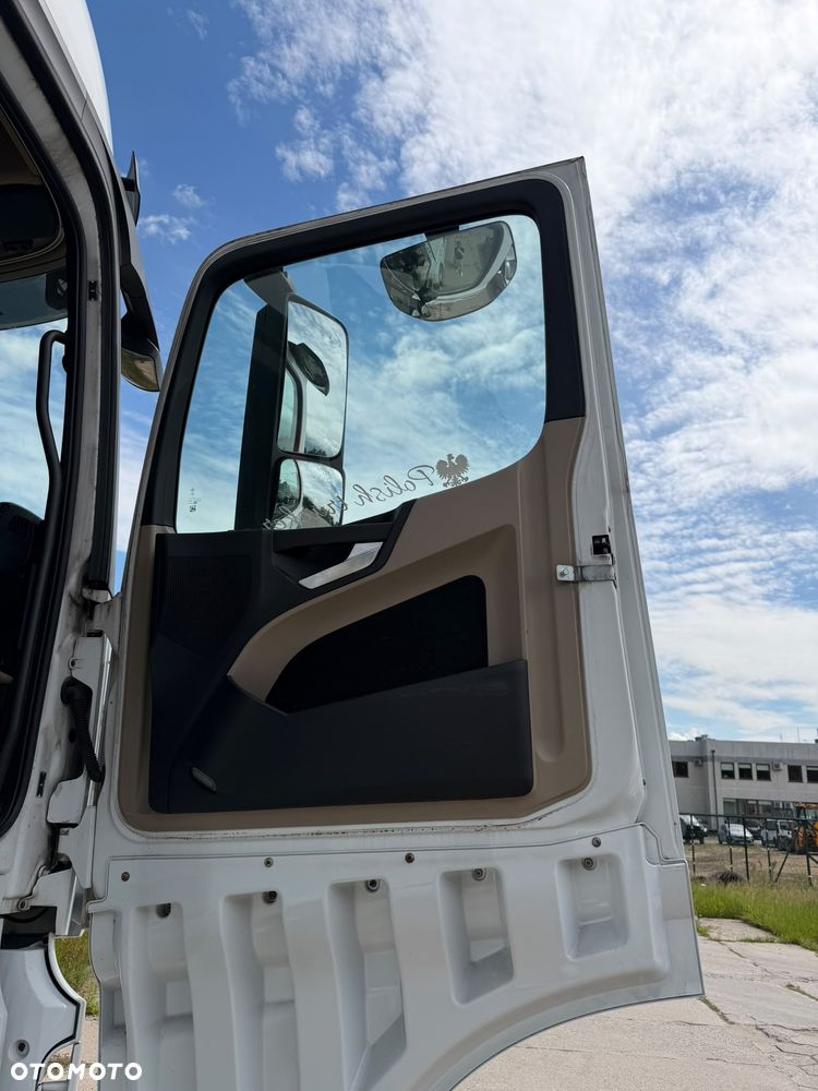 Mercedes-Benz ACTROS - 5