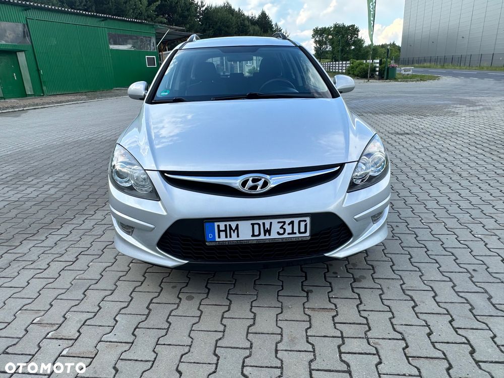 Hyundai i30 1.4 Base + - 32