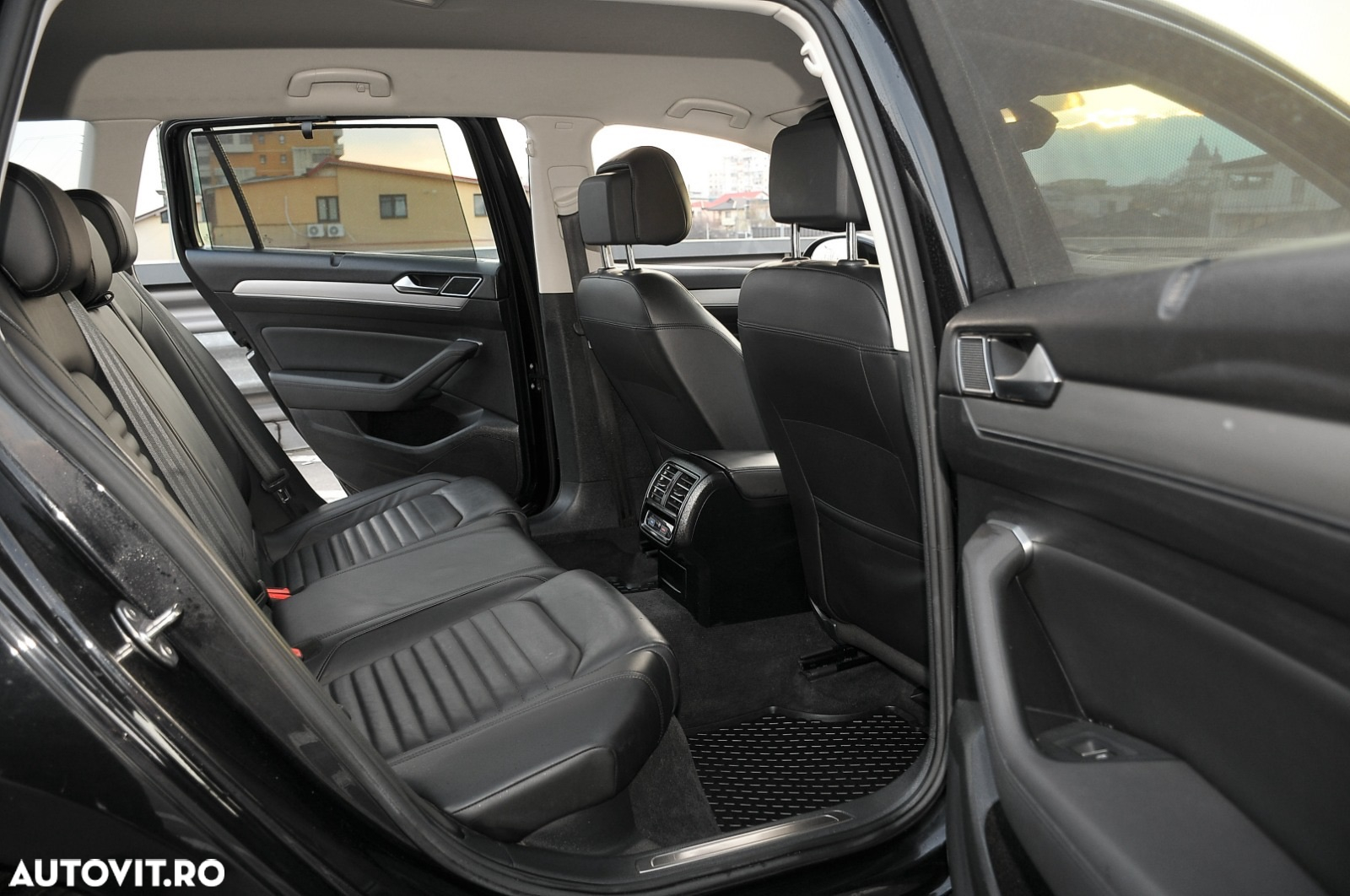 Volkswagen Passat - 8