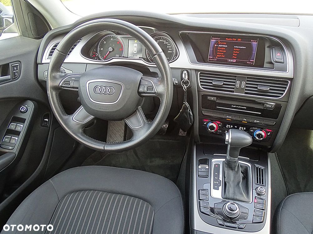 Audi A4 Limousine - 30