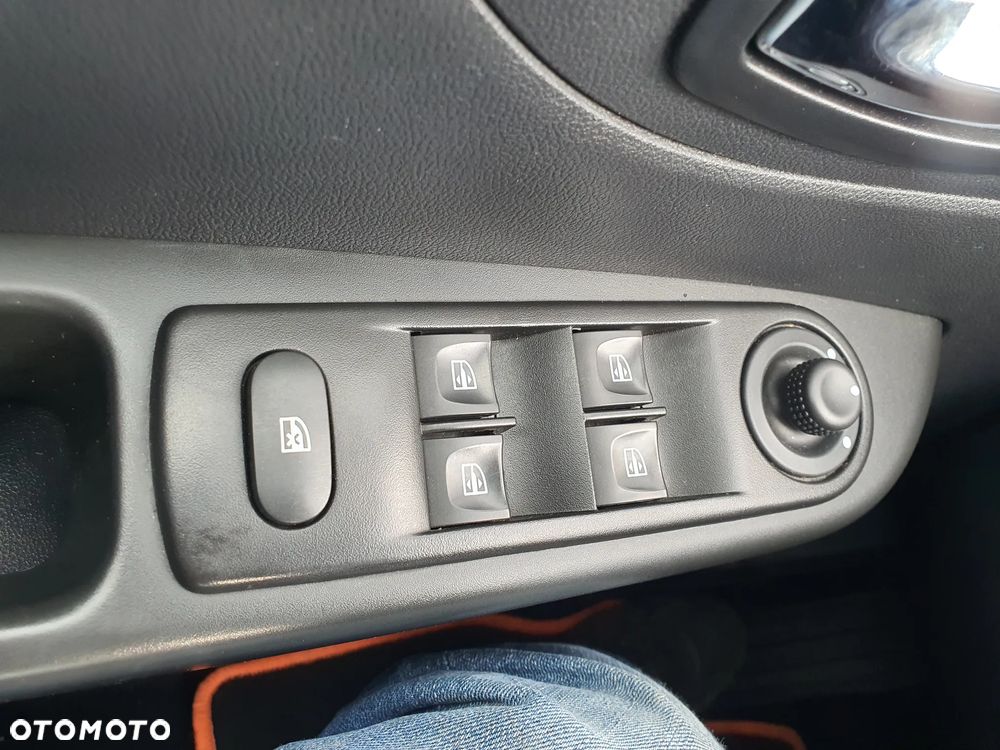 Renault Captur (ENERGY) TCe 90 LIMITED - 21