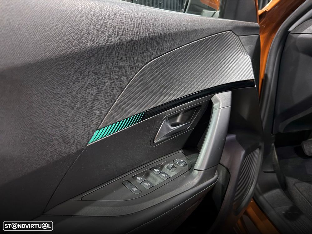 Peugeot 2008 1.5 BlueHDi Allure EAT8 - 15