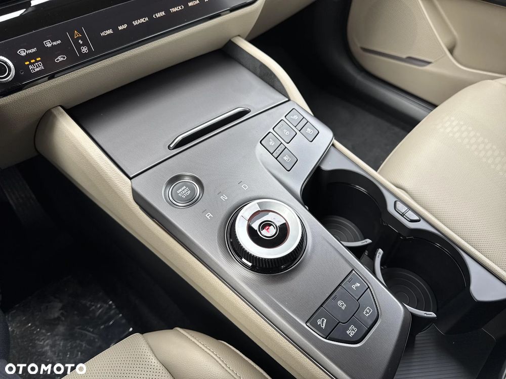 Kia Sportage 1.6 T-GDI MHEV Business Line 2WD DCT - 11