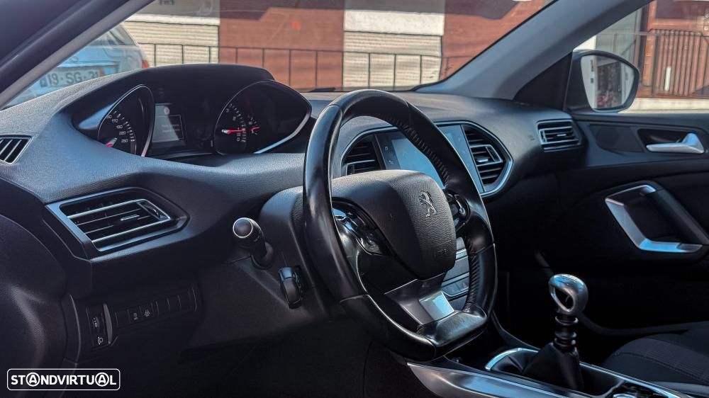 Peugeot 308 - 11