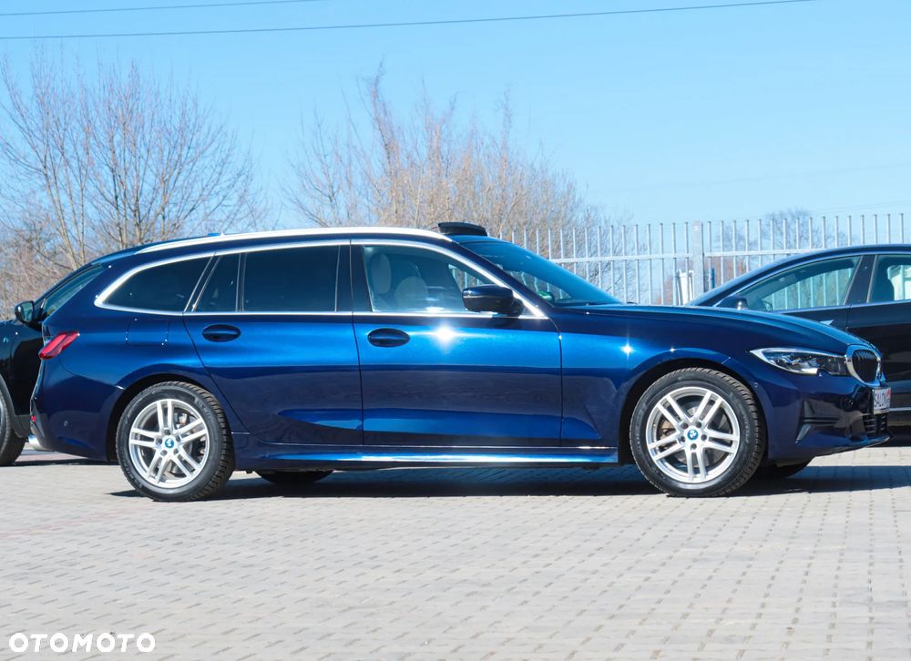 BMW Seria 3 320e Sport Line - 6