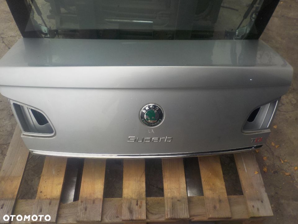 SKODA SUPERB II KLAPA BAGAŻNIKA 9156 - 2